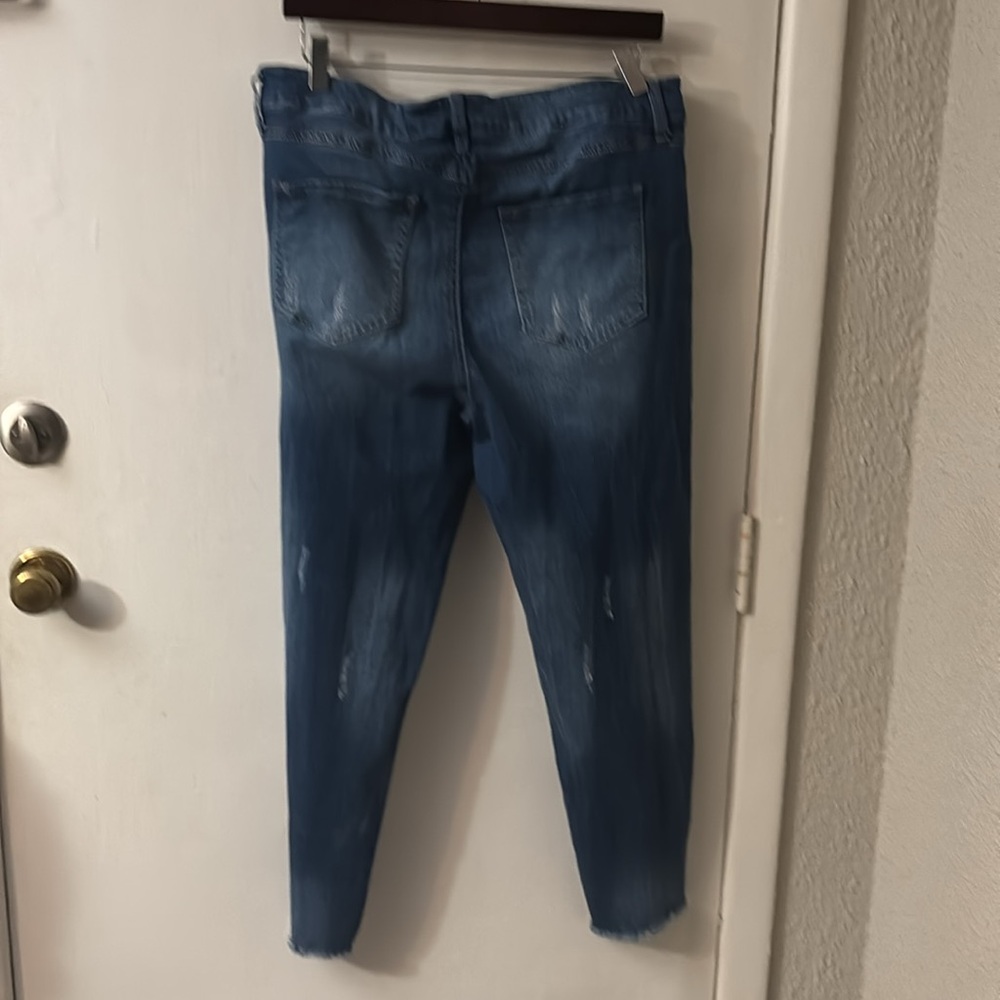 Signature Studio E Embroidered Shark Bite Hem Jeans 16 Boho Festival Hippie - Picture 4 of 11